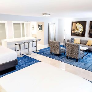 Queen Suite